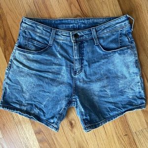 Theyskens’ Theory denim shorts. Size 27